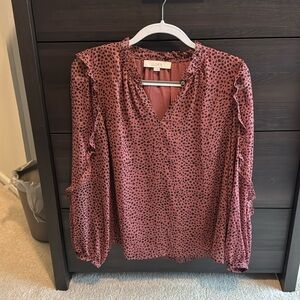 Pink and black spotted pattern loft top